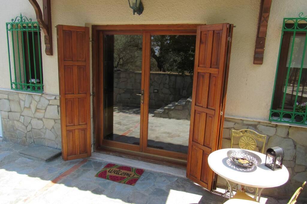 Christie'S Ground Floor Apartment By The Sea كاتو جاتزي المظهر الخارجي الصورة