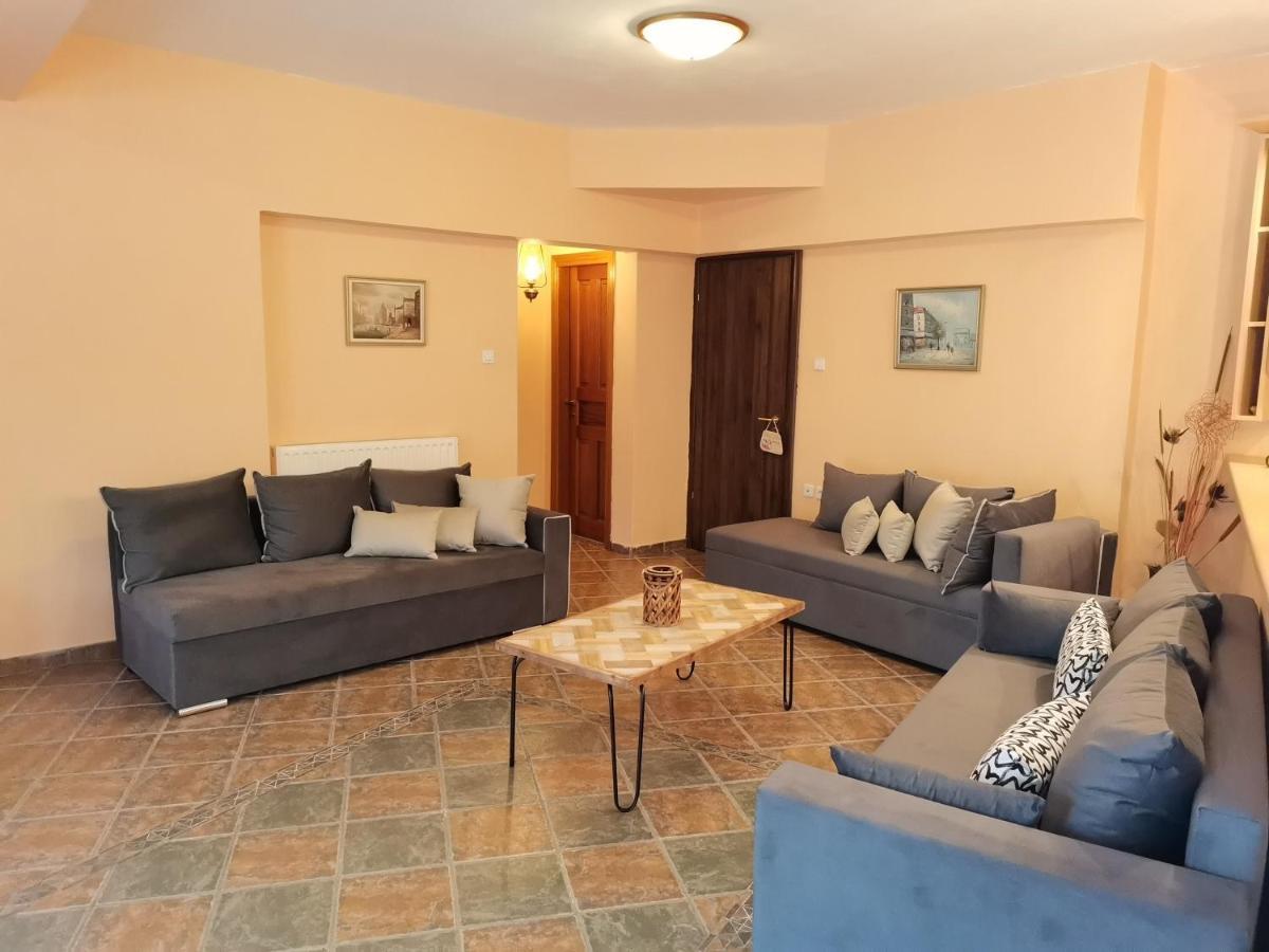 Christie'S Ground Floor Apartment By The Sea كاتو جاتزي المظهر الخارجي الصورة